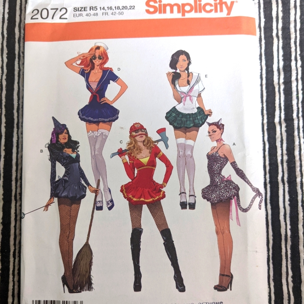 Simplicity 2072 size R5 14,16,18,20,22 costume pattern ONLY